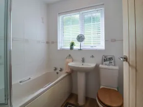 Olicana Croft - Bathroom