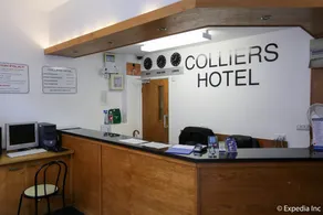 Colliers Hotel - Réception
