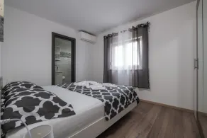 Relax and Unwind in our Brand new Apartment in Krnica Called Bura - Zimmer