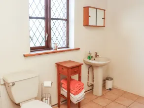 Wheatfield Lodge - Bathroom
