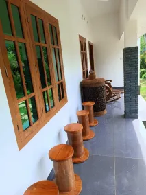 Wildmist Homestay Erumely - Coin salon dans le hall