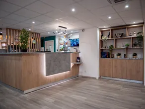 Contact Hotel Bleu France Eragny Cergy - Réception