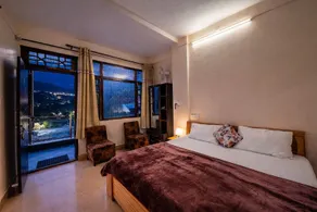 India Hotel - Mall Road Nainital - Lake View - Chambre
