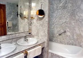 Hotel Can Boix de Peramola - Bathroom