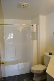 Travelodge by Wyndham Niagara Falls - New York - Salle de bain