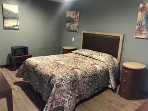 King Castle Motel - Room