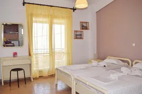 Ostria's House - Room