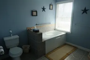 Seams Like Home B&B - Bathroom