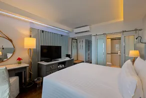 The Boathouse Phuket-SHA Plus - Zimmer