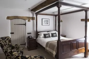 Tudor Farmhouse Hotel - Room