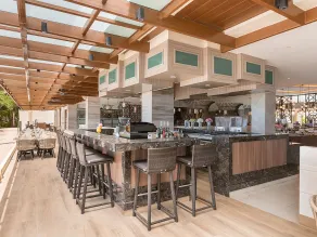 Henann Palm Beach Resort - Restaurant