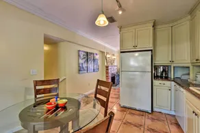 Quaint Central Miami Bungalow: 10 Mi to Mid-Beach! - Intérieur