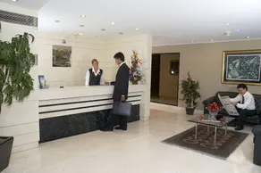 Roosevelt Hotel & Suites - Reception