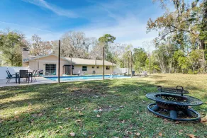 5 Mi to Silver Springs State Pk: Gem w/ Game Room! - Interiör