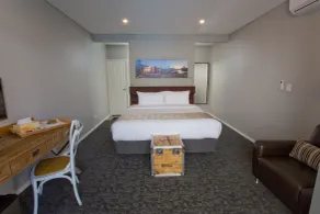 Maand Up Fremantle - Room