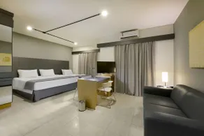 Flat 604 Araucaria Plaza - Room