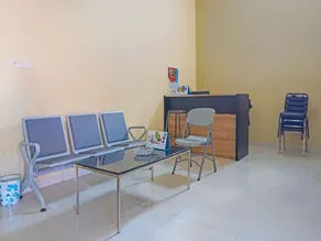 OYO 93414 Wisma Ratu Syariah Near SMP Negeri 2 Watang Pulu - Rezeption