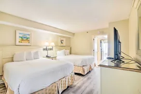 Amazing Oceanfront condo with pool & balcony views - Innenbereich