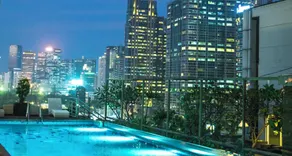 HARRIS Suites fx Sudirman - Pool