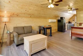 Cabin w/ Lake Access Near Talladega Nat'l Forest - Intérieur