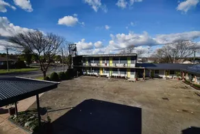 Memphis Motor Inn- UNDER NEW MANAGEMENT - View from room