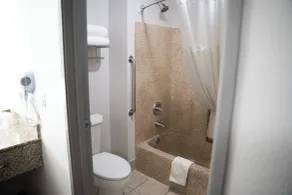 Comfort Suites Airport Tukwila Seattle - Badrum