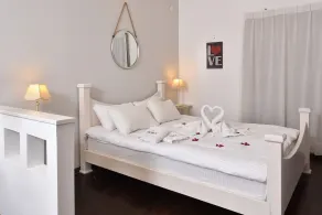 Niflaot Hagolan - Habitación
