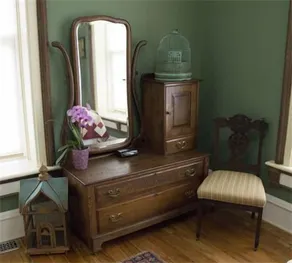 The Woodbridge House - Camera
