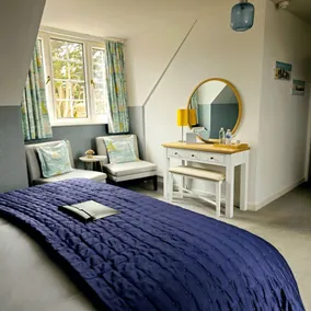 Burlington Berties - Zimmer