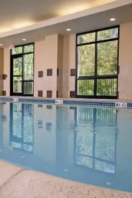 Courtyard Boston Woburn/Boston North - Piscine
