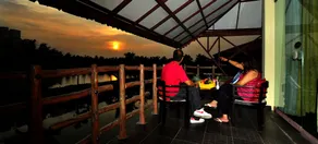 Kalathil Lake Resort - Restaurante para parejas