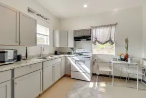 4 Mi to Lake Bastrop: Pet-friendly Apartment! - Interiør