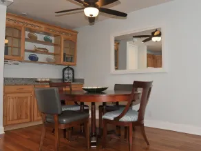 C109 - Sea Breeze - On-the-Sand - In-room dining