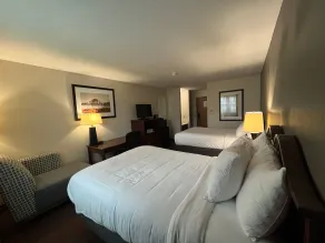 Harbor Winds Hotel - Chambre
