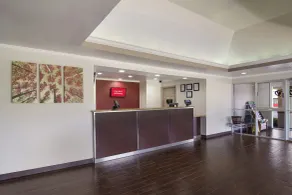 Red Roof Inn & Suites Brunswick I-95 - Reception