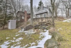 Lakeside Cottage Escape With Private Dock & Deck! - Innenbereich