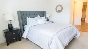 Glendon Apartments - Værelse