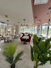 Ramada by Wyndham Bucharest Otopeni Airport - Restaurant