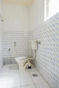 FabHotel Saraswati Niwas - Bad