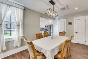 Walk to Dtwn & Rail Trail: Family Home in Lebanon - Interiör