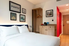 Hampton By Hilton Budapest City Centre - Room