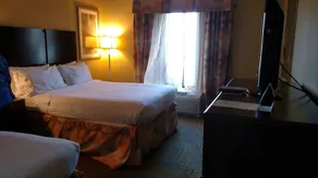 Holiday Inn Express Hotel & Suites PERRY by IHG - Habitación