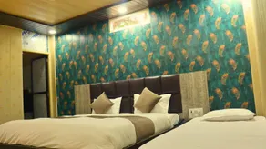 Ganga Riverfront Rooms And Banquet - Room