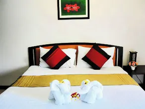 Narawan Hotel - Chambre