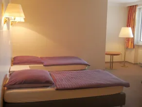 Hotel Pause - Free WiFi & Free Parking!! - Chambre