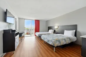 Motel 6 Atlanta GA Atlanta Airport Virginia Ave - Room