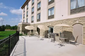 Holiday Inn Express Hotel & Suites Ottawa Airport by IHG - Pool