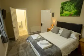 Deanfield - Room