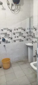 Hotel Sundram, Zirakhpur - Bathroom