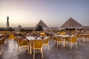 Shadow Pyramids INN - Restaurante